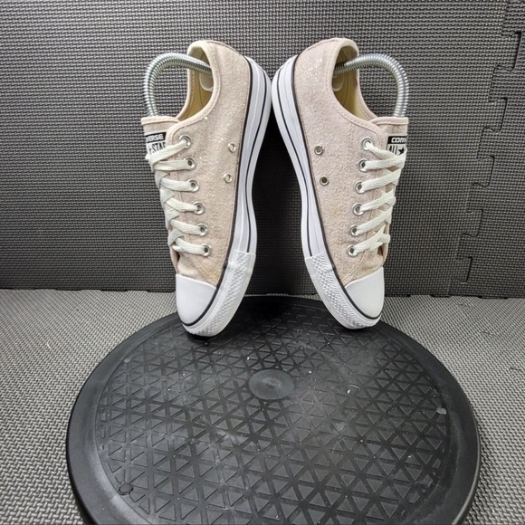 Converse - Picture 6 of 8